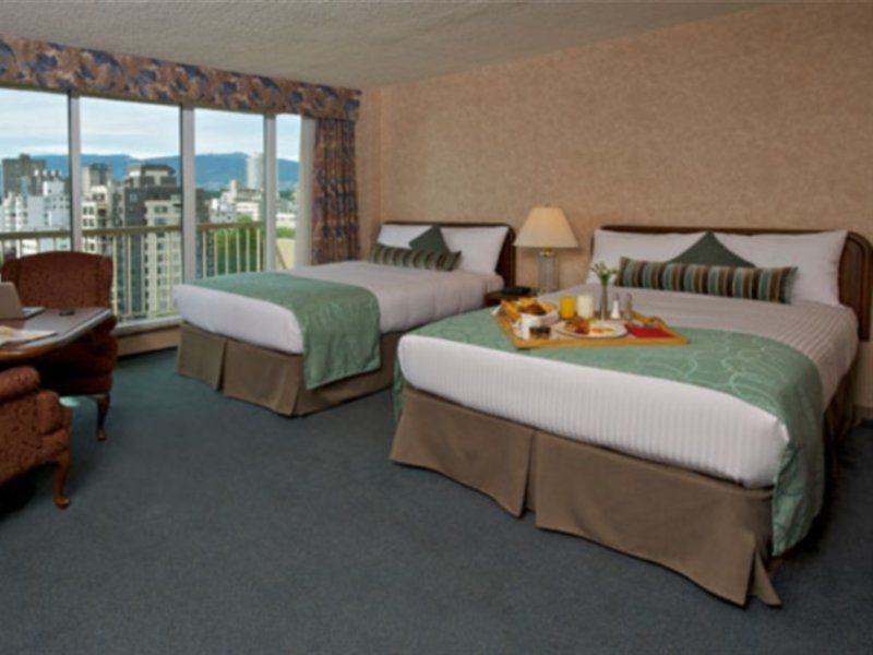 Coast Plaza Hotel And Suites Vancouver Eksteriør billede